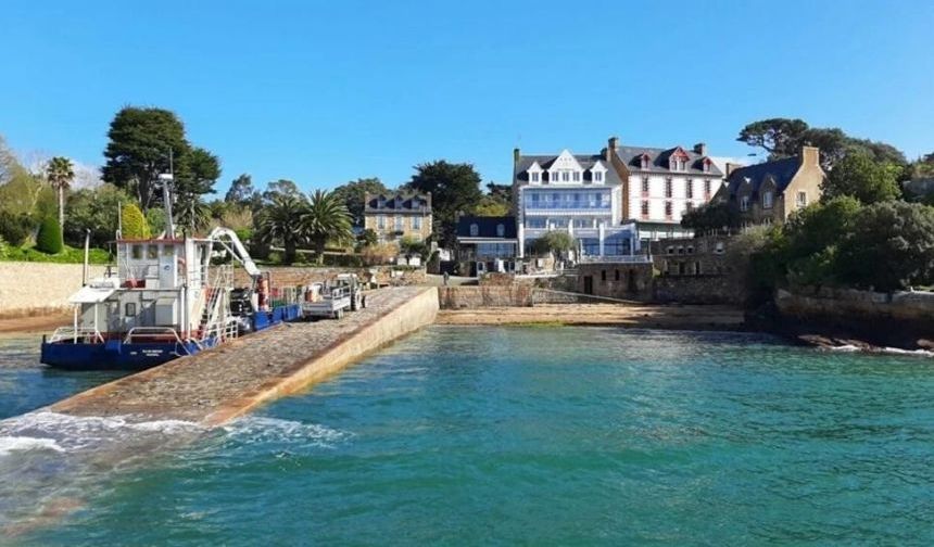 French Island imposes visitor limit